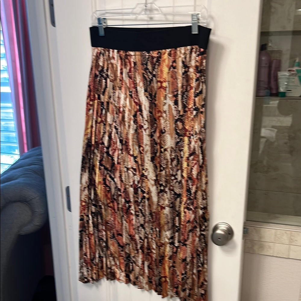 Multicolor Snake Print Pleated Skirt